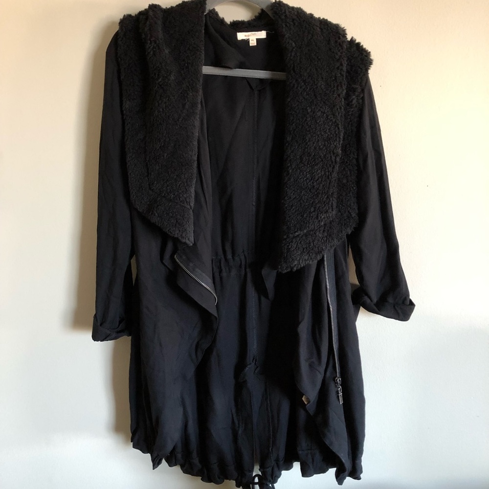 MYSTREE Black Fur Hooded Jacket (MEDIUM)